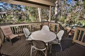 Family Getaway, Kitchen, Deck